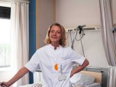 Vrouw witte jas ziekenhuis